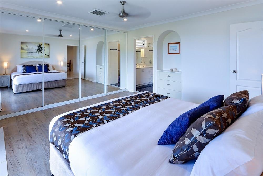 Beach Lodges