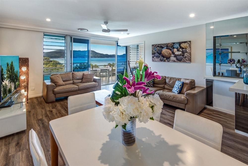 Beach Lodges