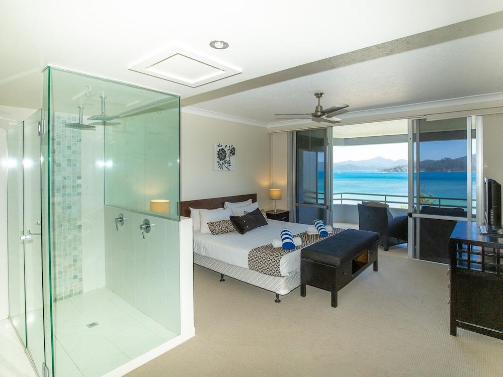 Beach Lodges