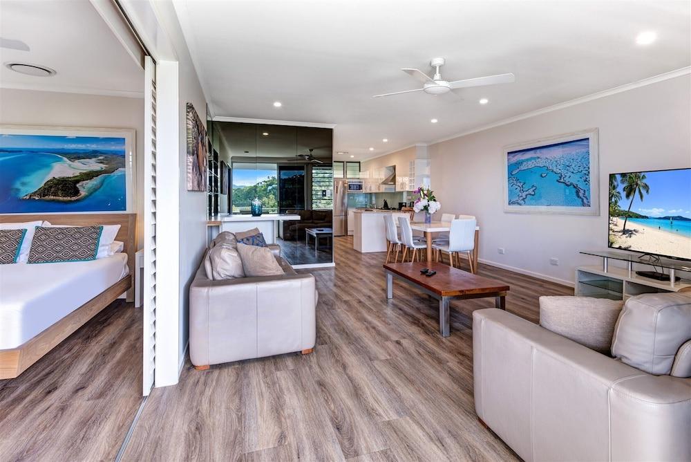 Beach Lodges