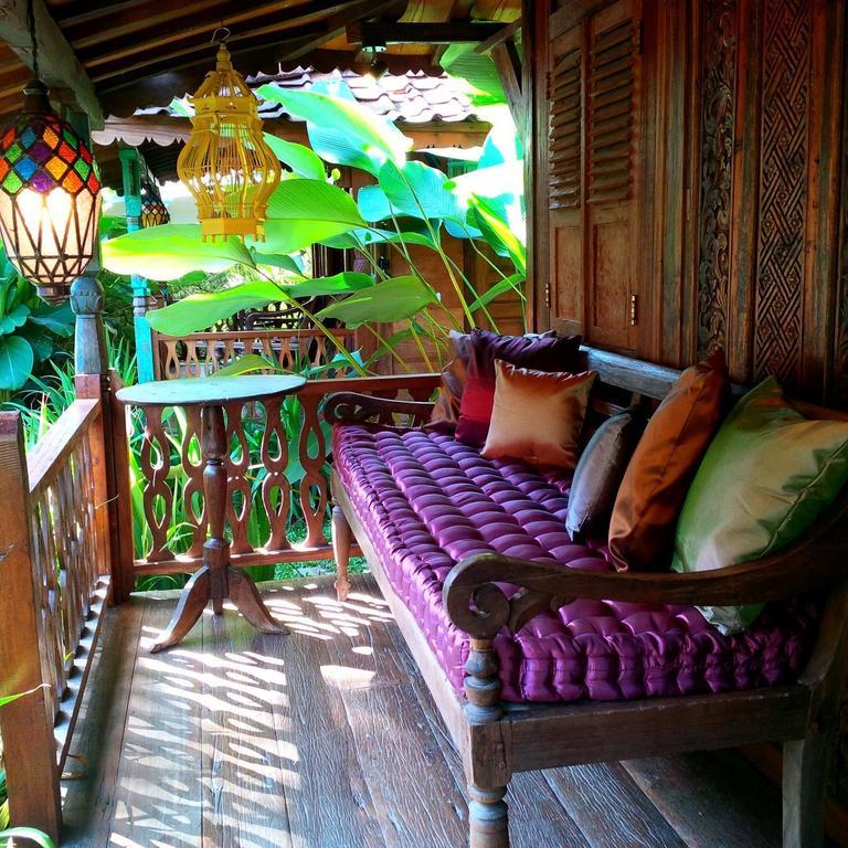 The Ermaja's Pavilion Hotel