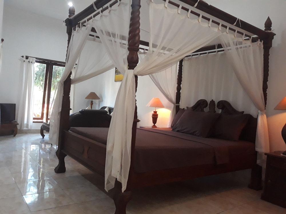 Puri Bali Hotel