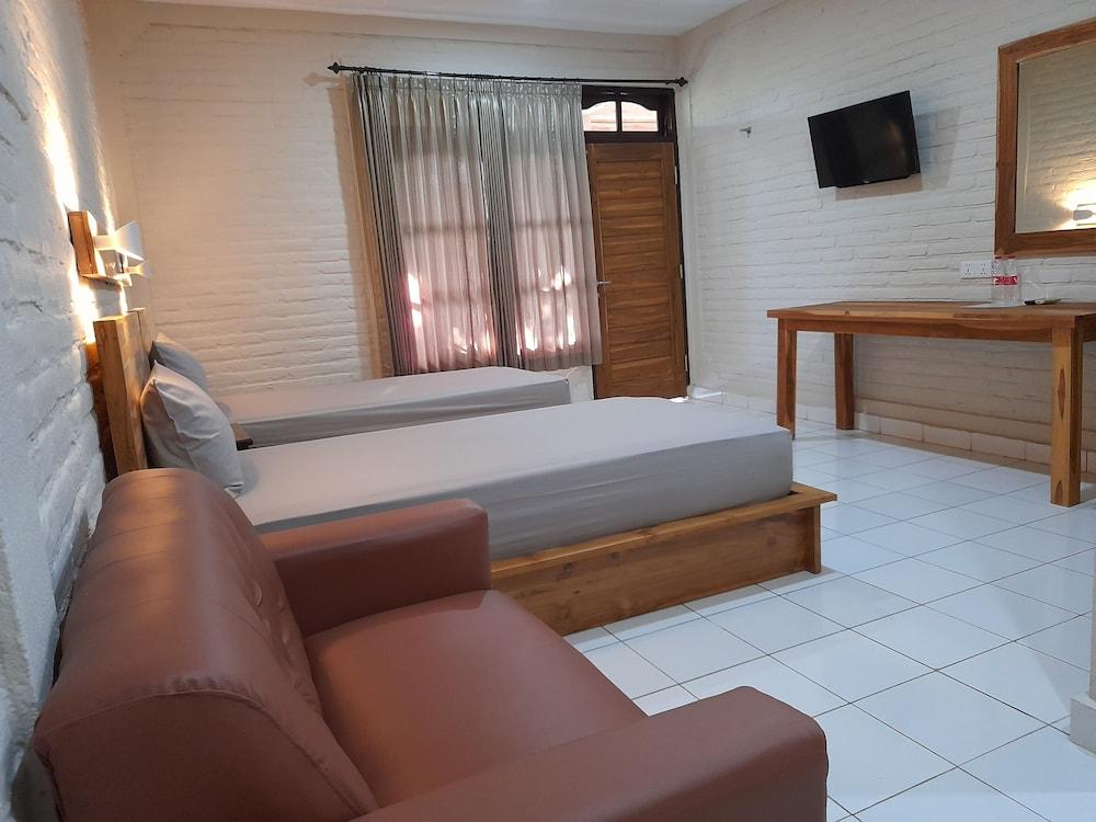 Puri Bali Hotel