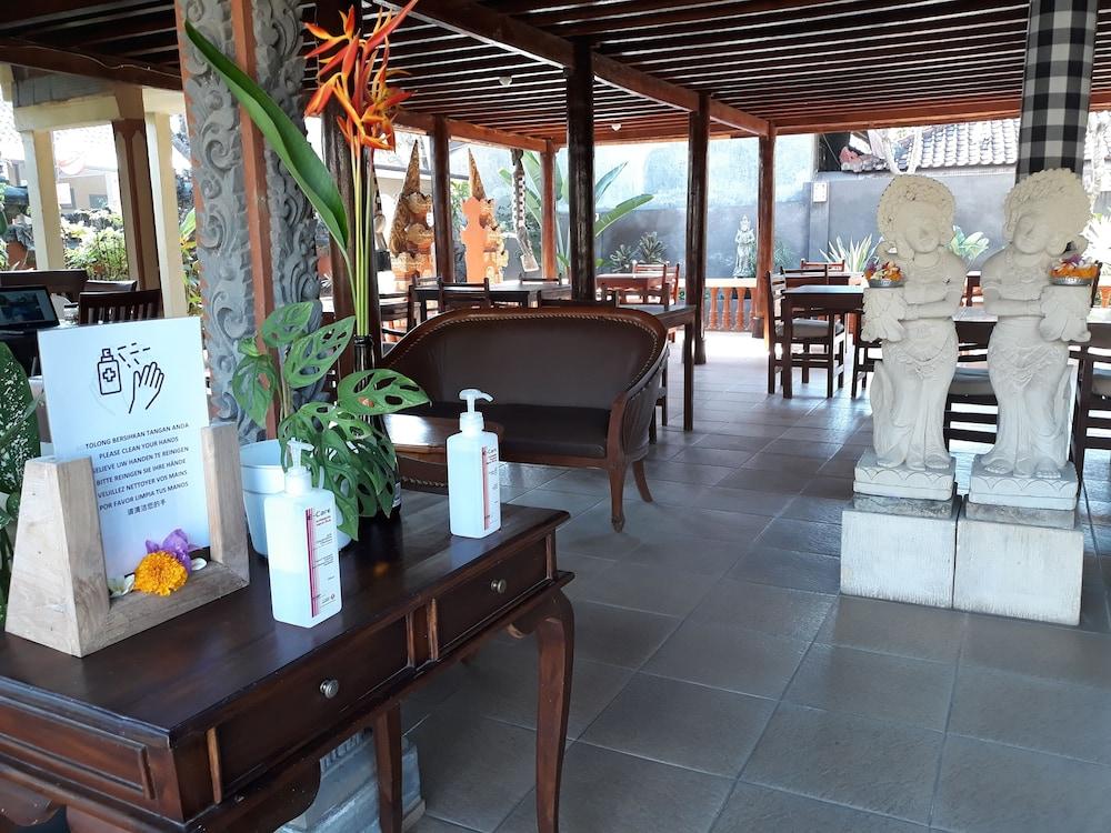 Puri Bali Hotel