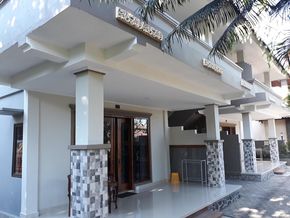 Puri Bali Hotel