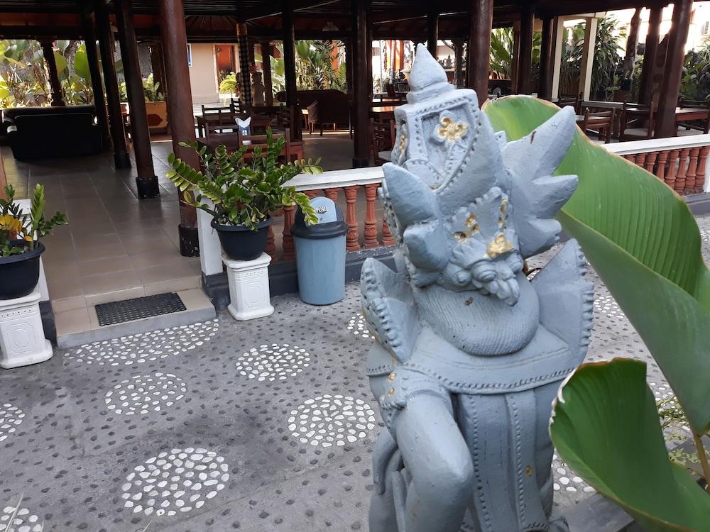 Puri Bali Hotel