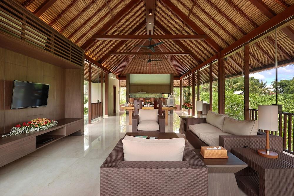 Khayangan Kemenuh Villas by Premier Hospitality Asia