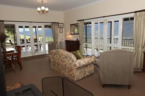 House on the Hill Bed & Breakfast