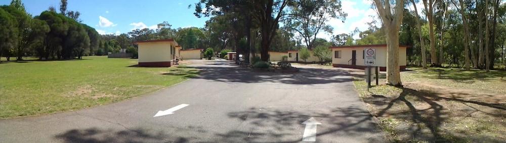 Wagon Wheel Motel & Units