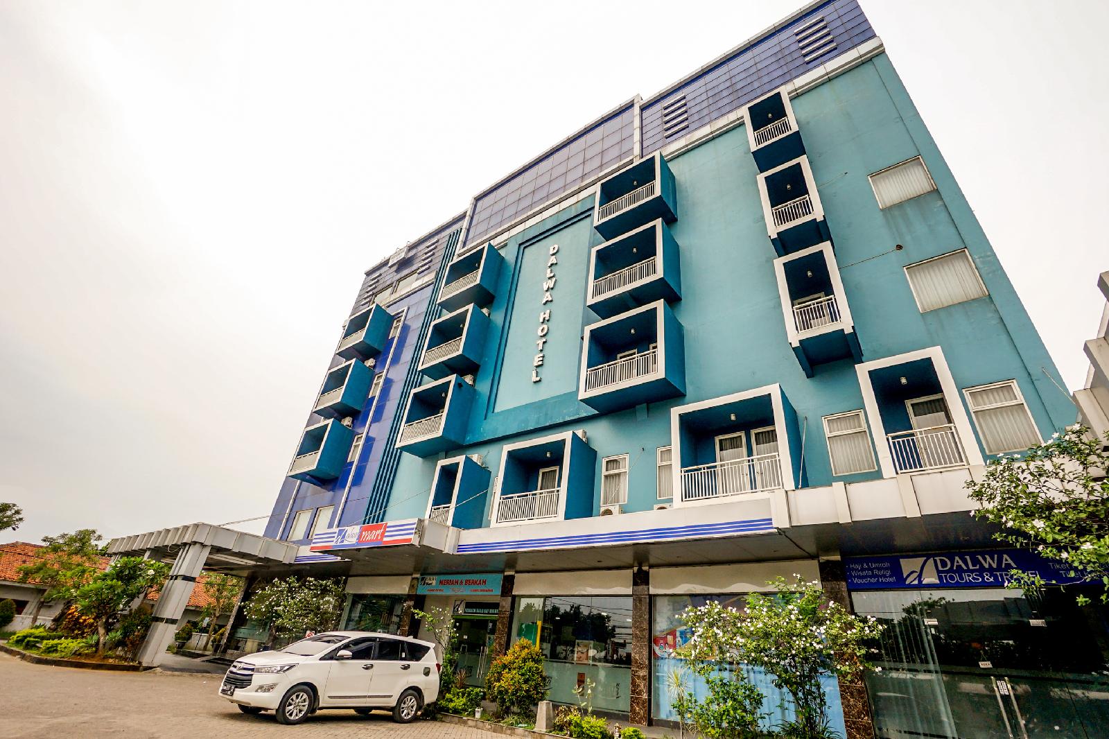 Hotel Dalwa Syariah By OYO Rooms