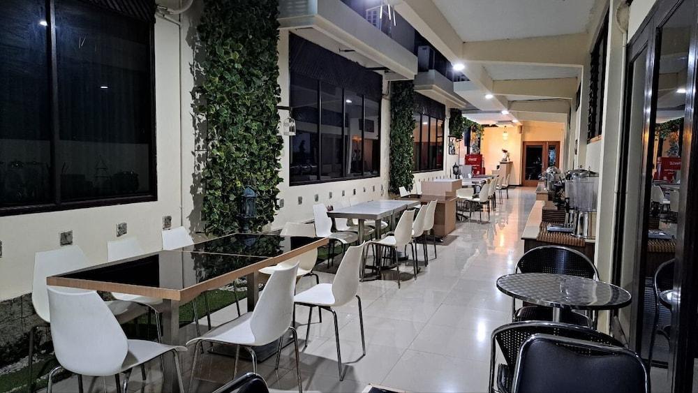 Hotel Permata Hijau
