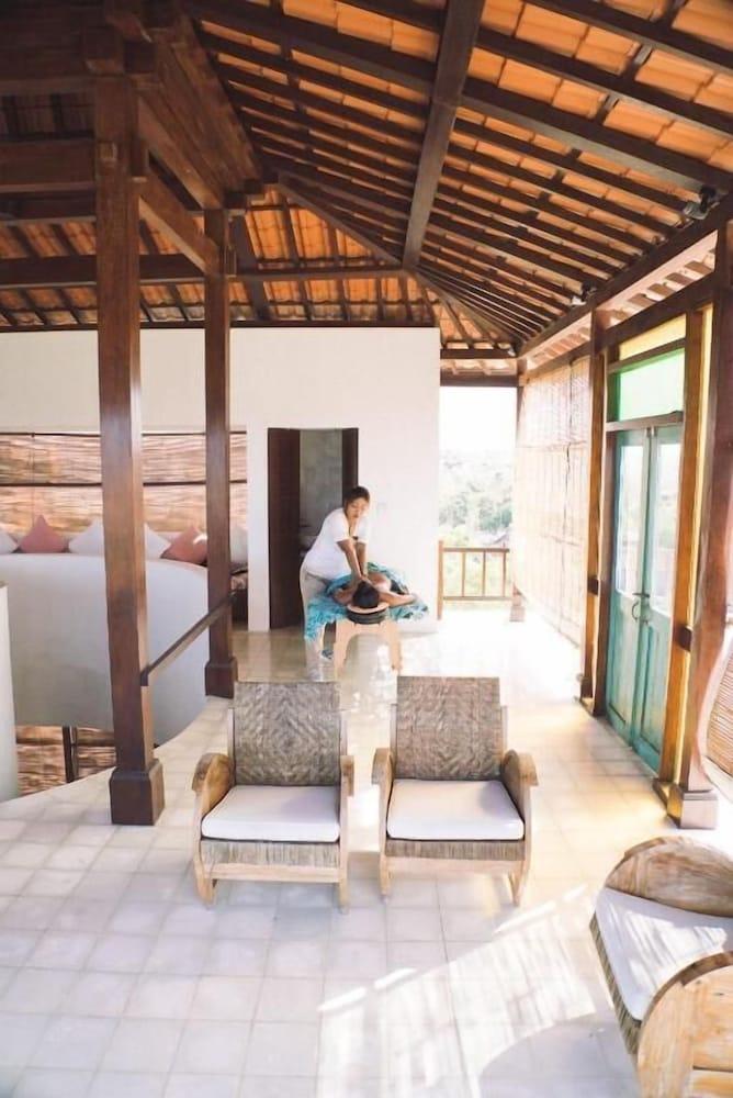 Adila Bali