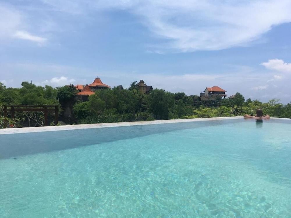 Adila Bali