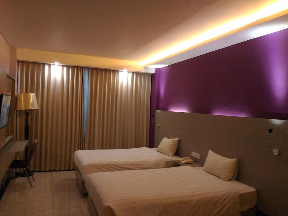 Hotel Kharisma Madiun