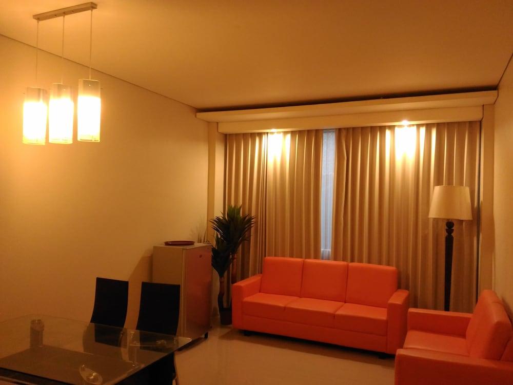 Hotel Kharisma Madiun
