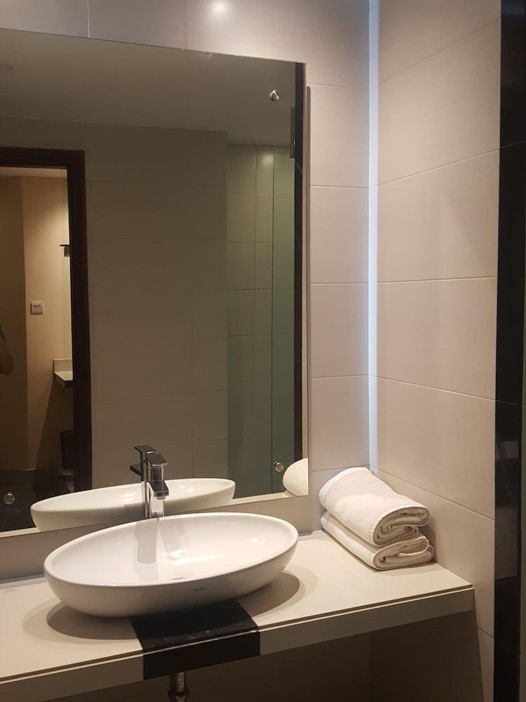 Hotel Kharisma Madiun