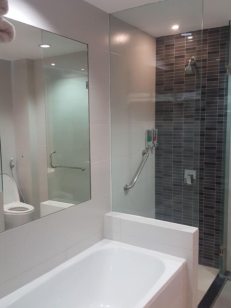 Hotel Kharisma Madiun