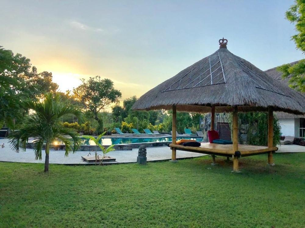 Bunga Laut Bungalow