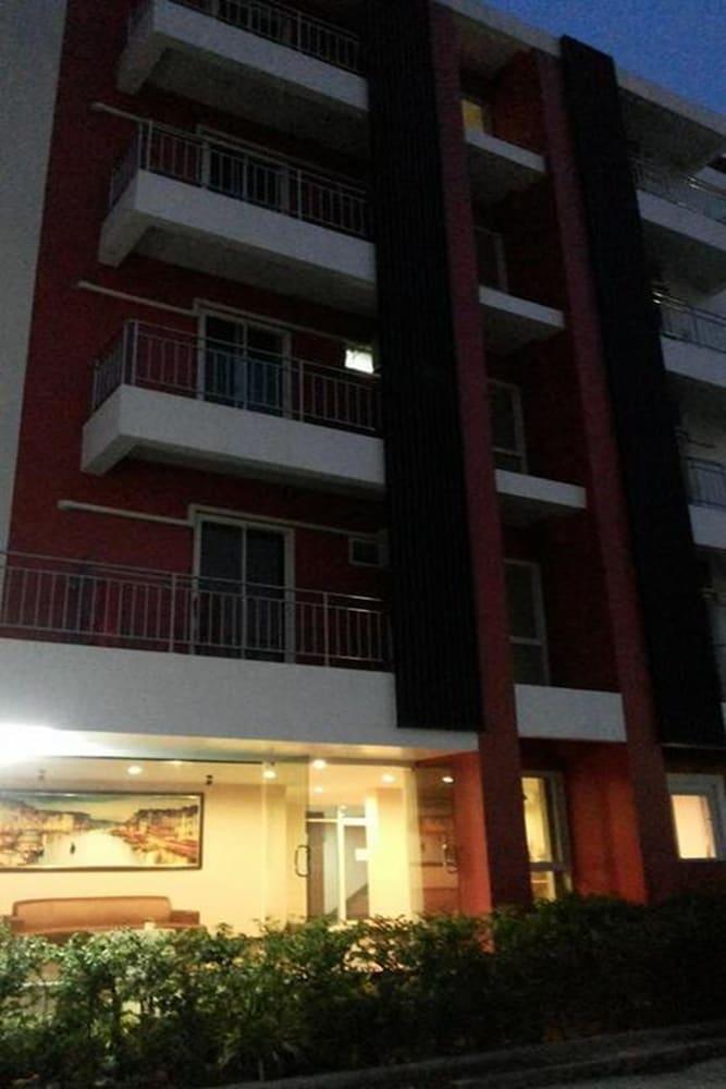 Apartment Baan Khun Mae