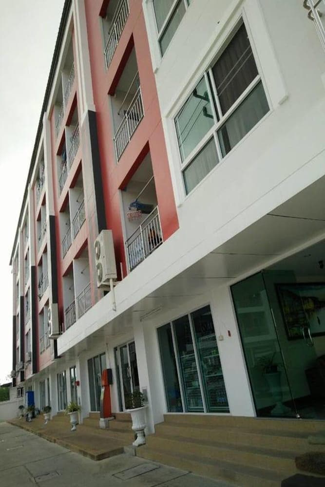 Apartment Baan Khun Mae