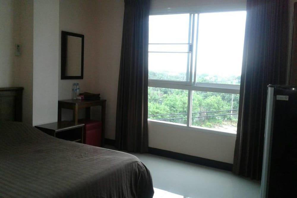 Apartment Baan Khun Mae