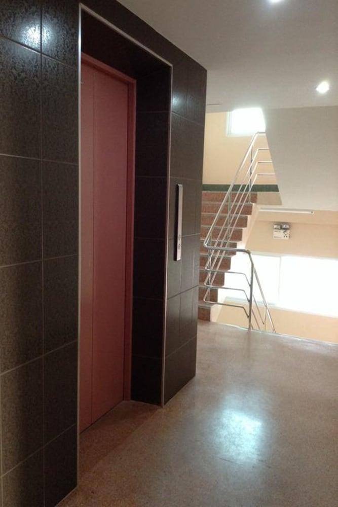 Apartment Baan Khun Mae
