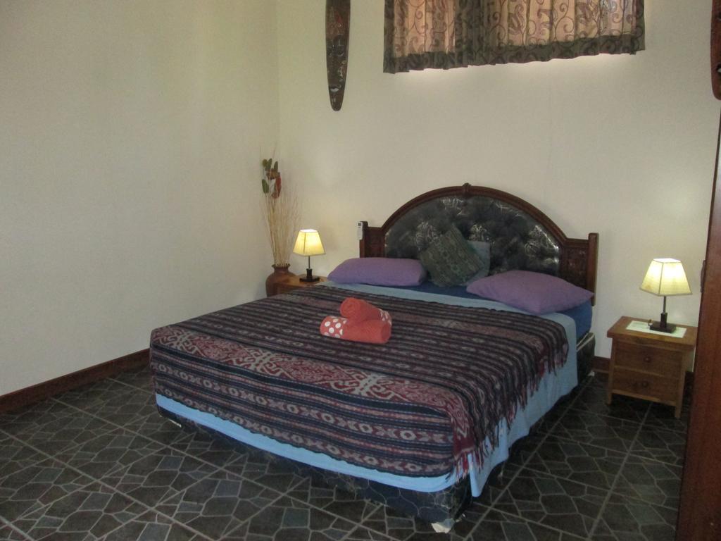 Yuli's Homestay