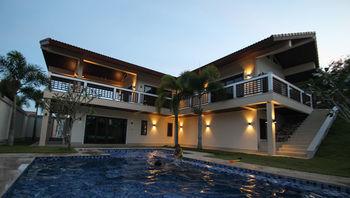 Aonanta Pool Villas