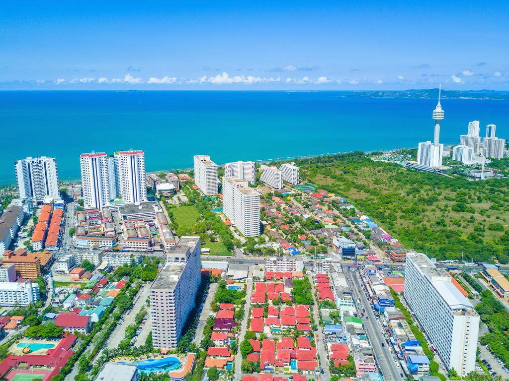 Royal Park Pool Villa Pattaya