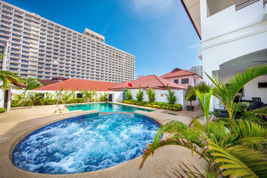 Royal Park Pool Villa Pattaya