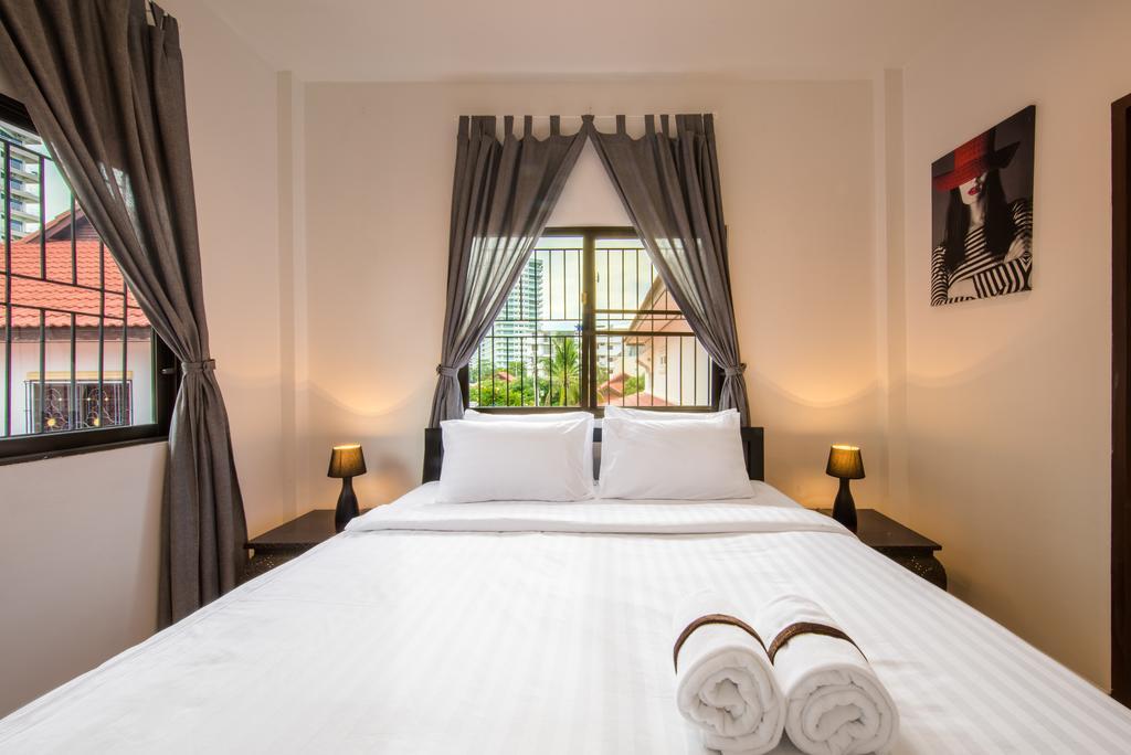 Royal Park Pool Villa Pattaya