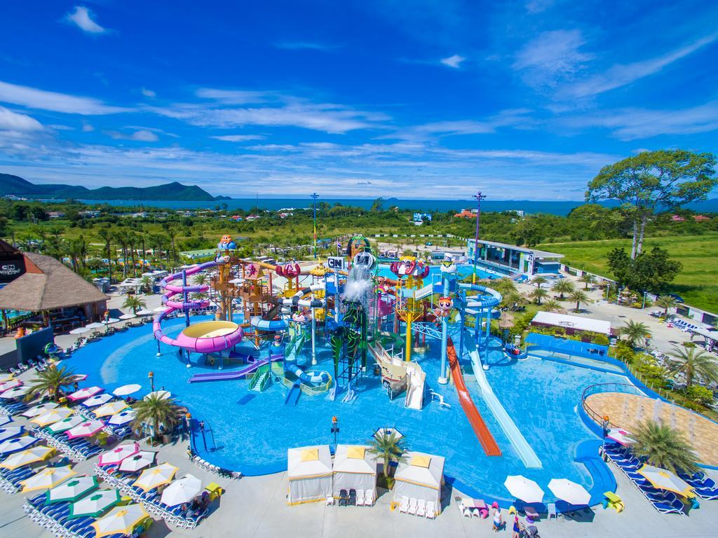 Royal Park Pool Villa Pattaya