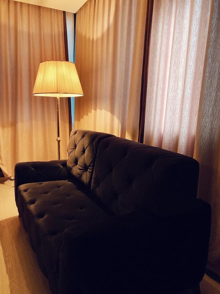 Park 12 Apart Hotel