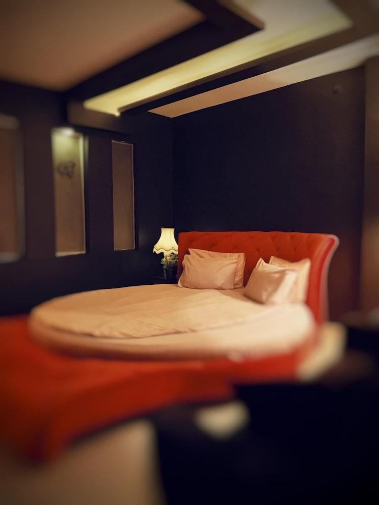 Park 12 Apart Hotel