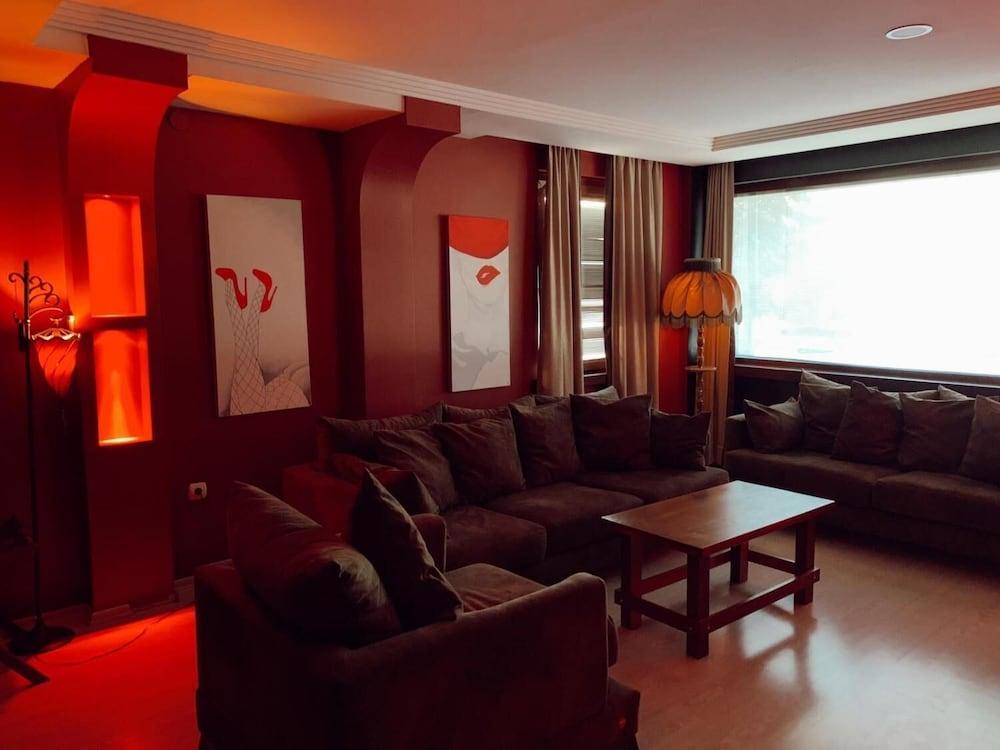 Park 12 Apart Hotel