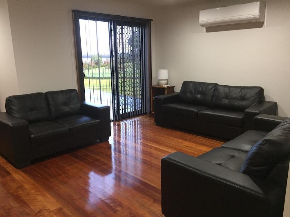 Glenaire Apartments
