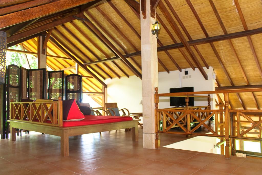 Ume Cantik Villa