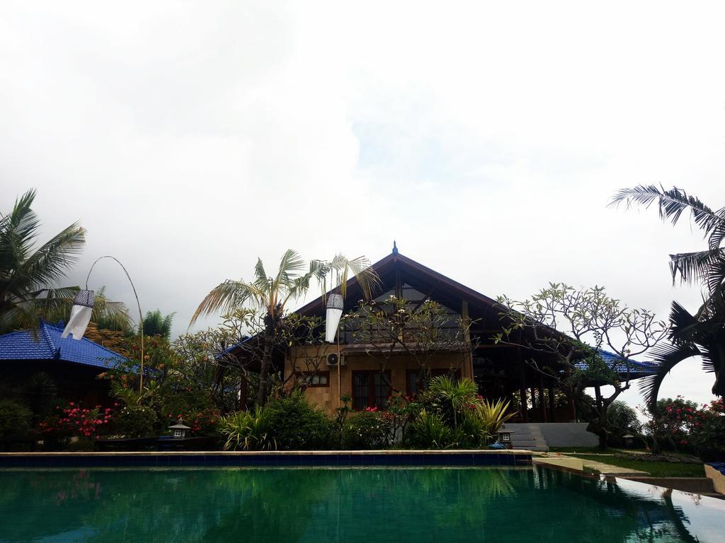 Ume Cantik Villa