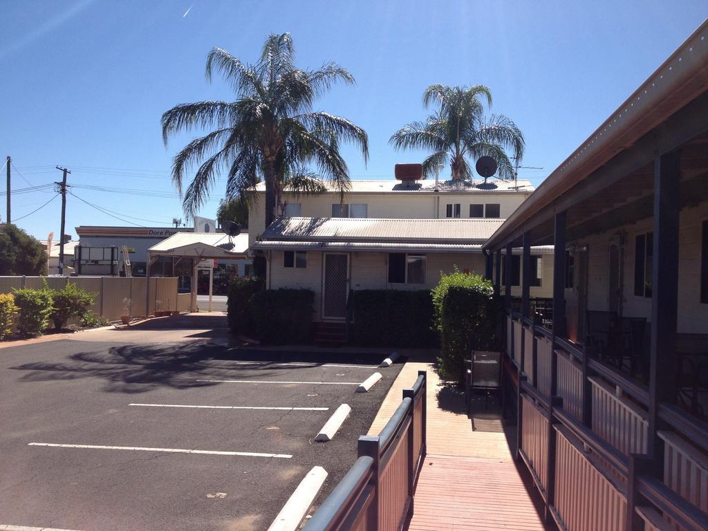 22 ON BOWEN Motel Roma