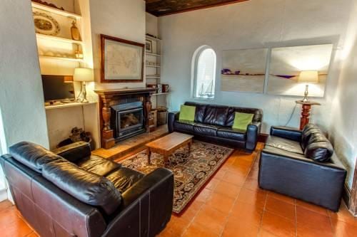 Antechamber Bay Retreats