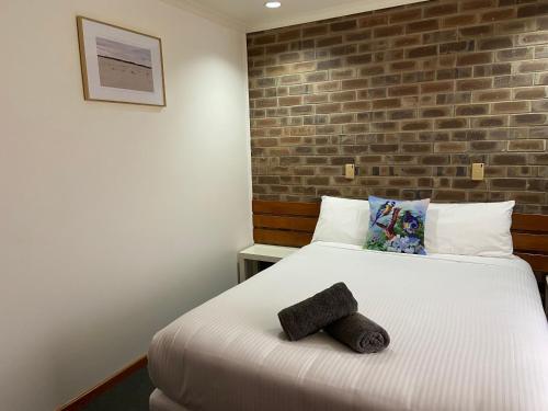 Lake Albert Motel