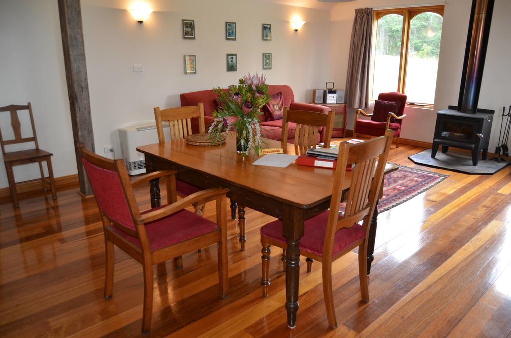 Herons Rise Vineyard Cottages
