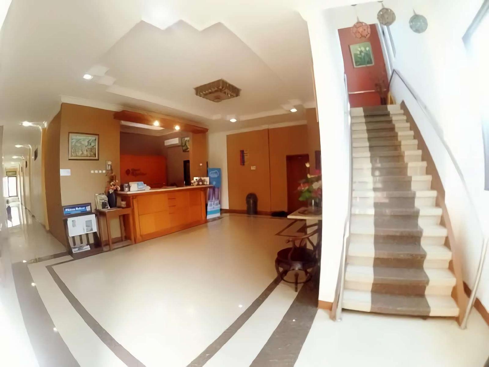 Khalista Hotel
