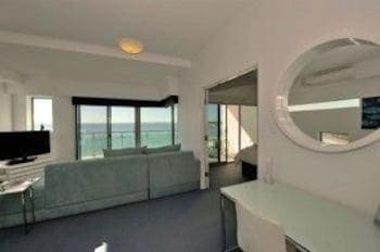 Waters Edge Luxury @ Mandurah - By The Sea Apartment