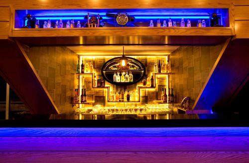 End Glory Hotel