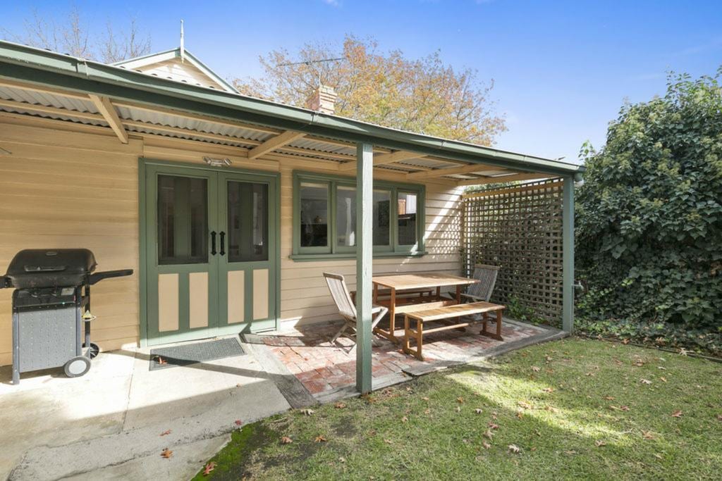 Lucy's Cottage
