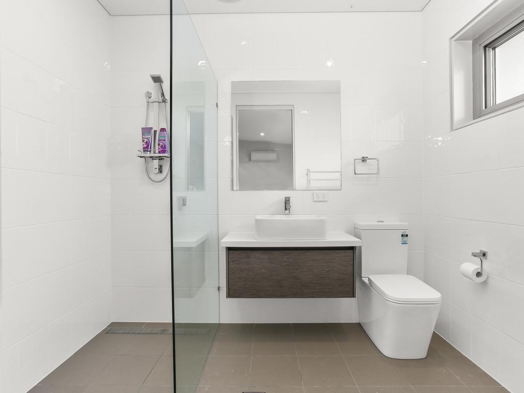 Sapphire Chambre D'Hotel