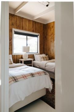 Esperance Chalet Village