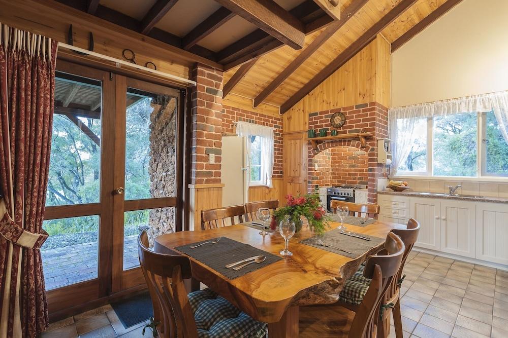 William Bay Country Cottages