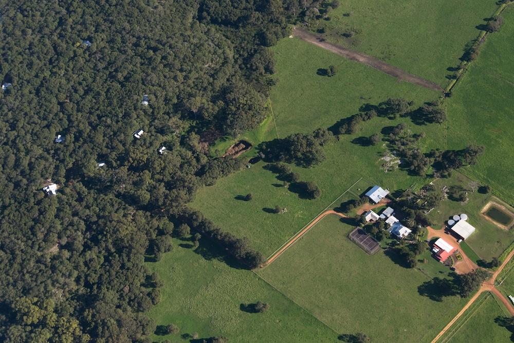 William Bay Country Cottages